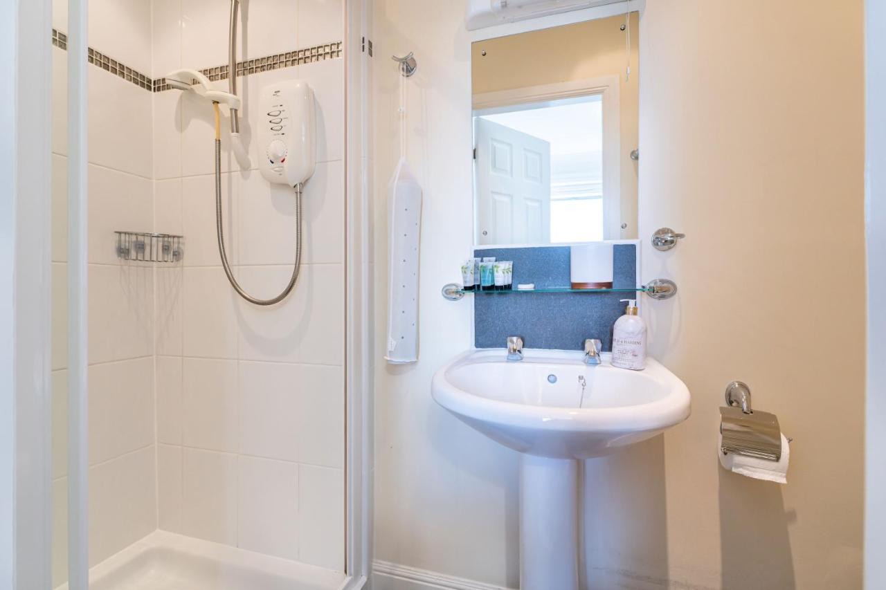 New Four Bedroom House - All Rooms Ensuite Стерлинг Экстерьер фото