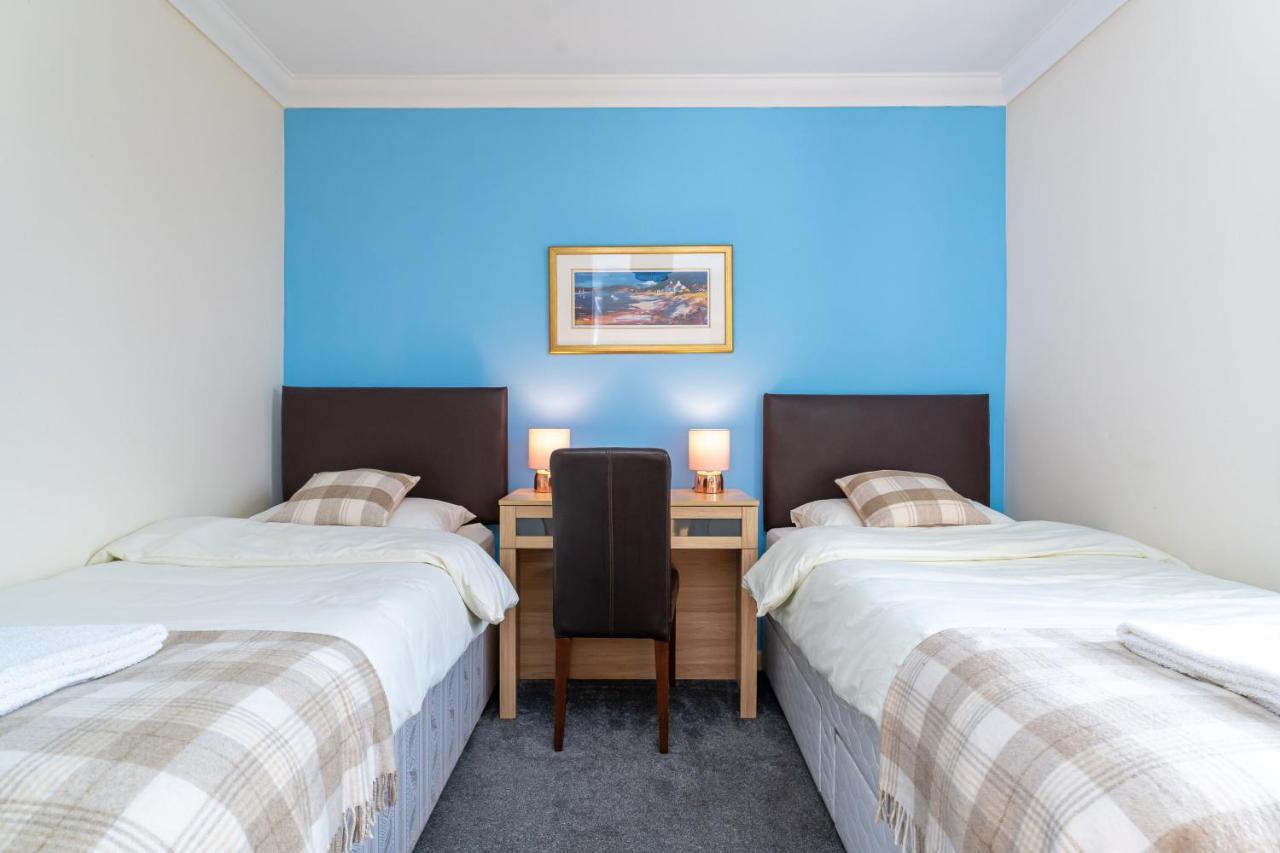 New Four Bedroom House - All Rooms Ensuite Стерлинг Экстерьер фото