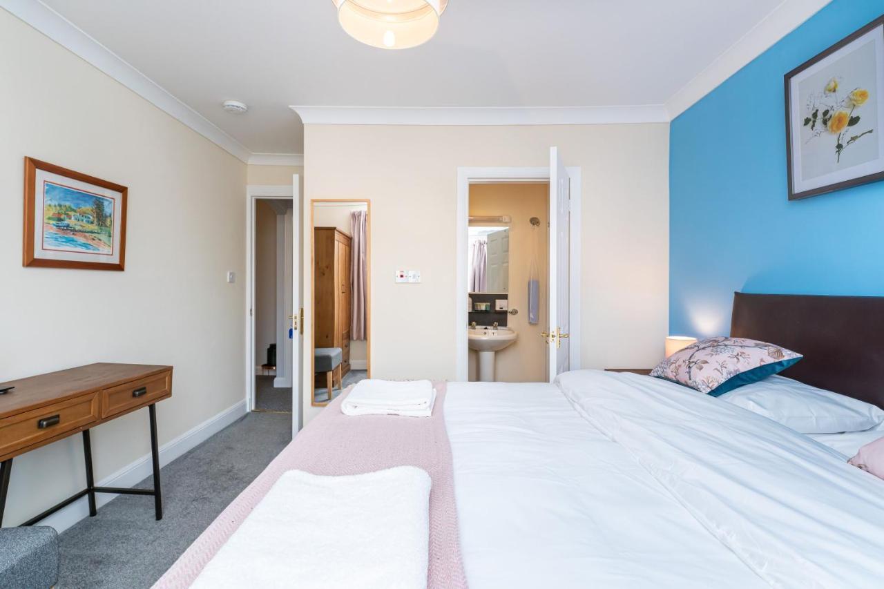 New Four Bedroom House - All Rooms Ensuite Стерлинг Экстерьер фото